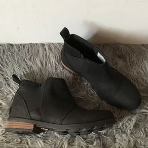 Sorel Emelie black Size 9 ankle bootie